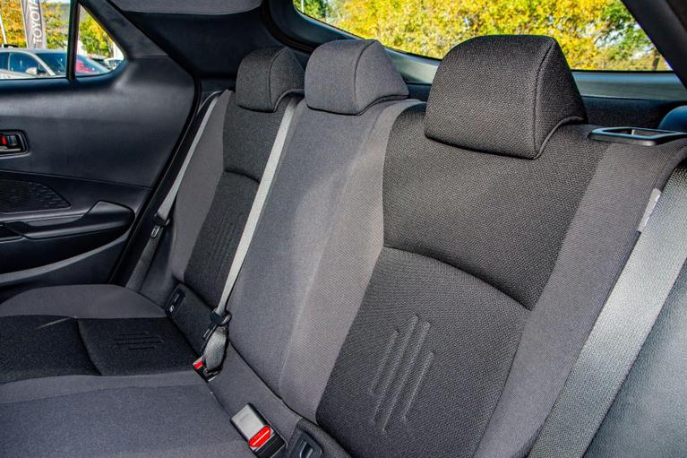 Used Toyota C-HR WU75FZC 7