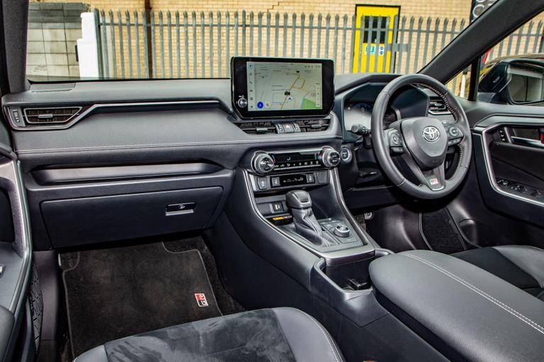 Used Toyota RAV4 GU74OKO 15