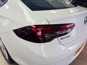 Vauxhall Insignia Photo 16