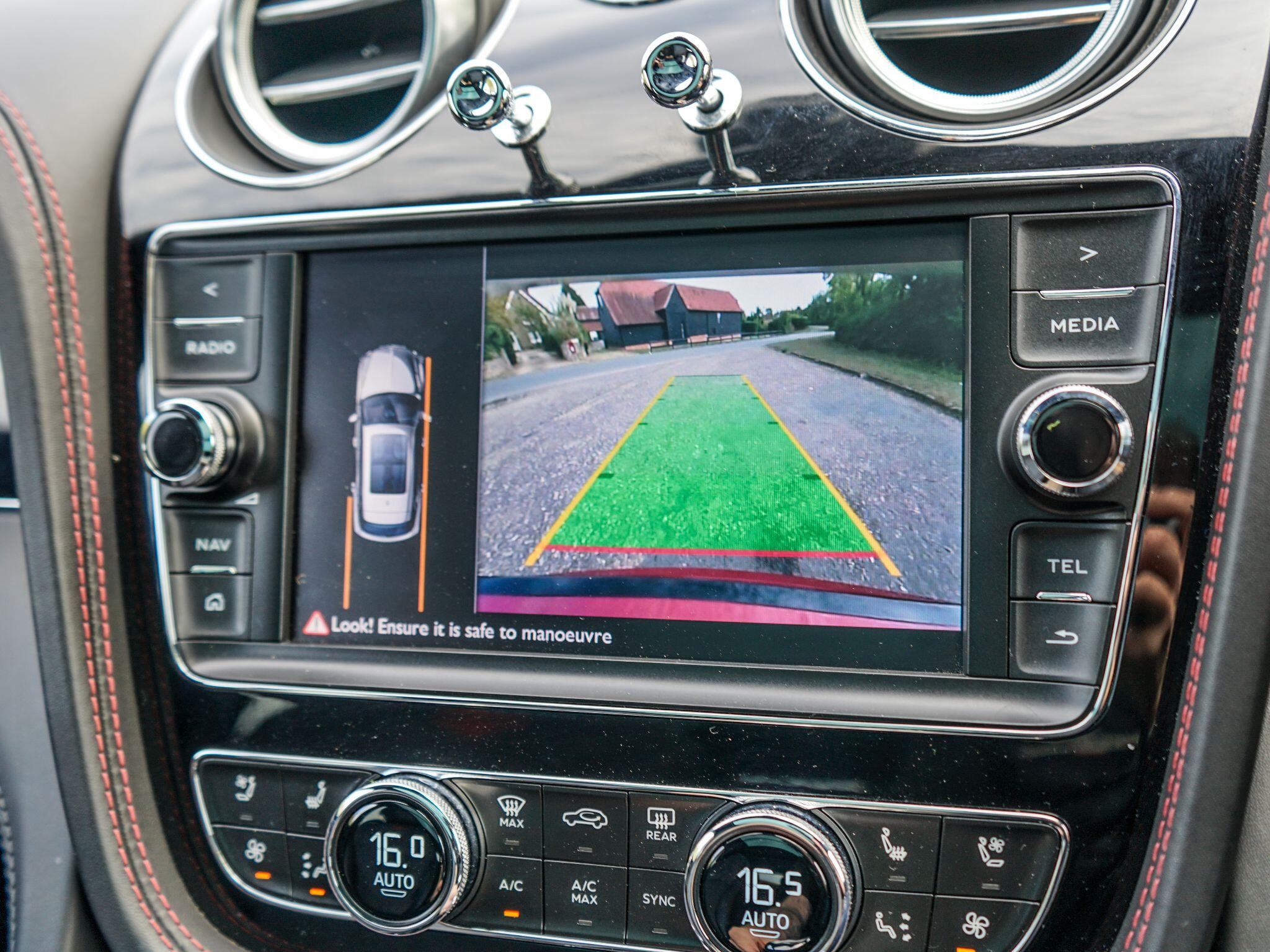 Bentley Bentayga 4.0 V8 Auto 4WD Euro 6 (s/s) 5dr — photo 30