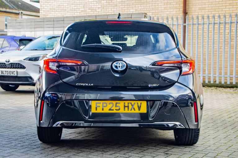 Used Toyota Corolla FP25HXV 6