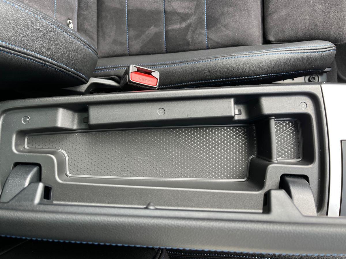 BMW 2 Series Active Tourer Photo 39