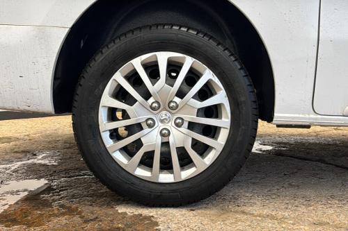 Vauxhall VIVARO Photo at-6f20e7dd526b47c3b389ded42ff35962.jpg