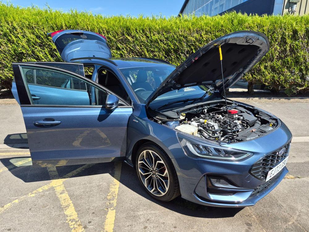 Ford Focus Photo at-6f2f4d01a3054d3dbd726cafd17fe73b.jpg