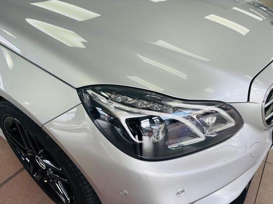 Mercedes-Benz E Class Photo at-6f5ea4c8b18c454e971c581d13cbb14a.jpg
