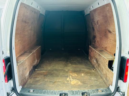 Volkswagen Caddy Maxi Photo at-6f79cde648394d44a576b91f68abc0b8.jpg