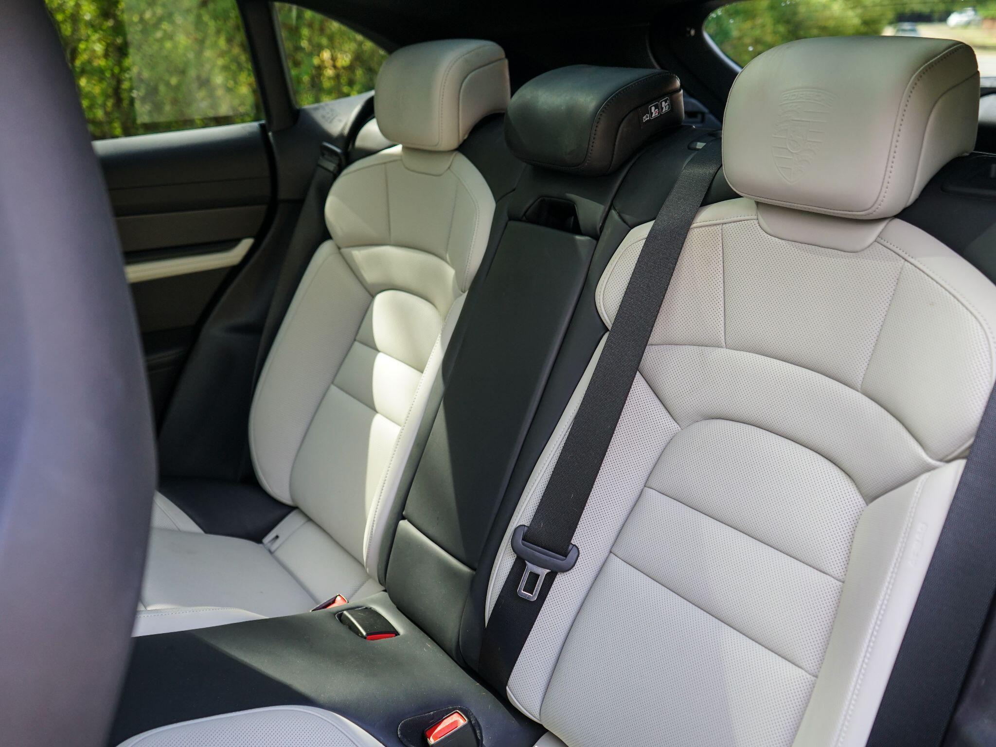 Porsche Taycan Performance Plus 93.4kWh 4S Sport Turismo 5dr Electric Auto 4WD (11kW Charger) (571 ps) — photo 18