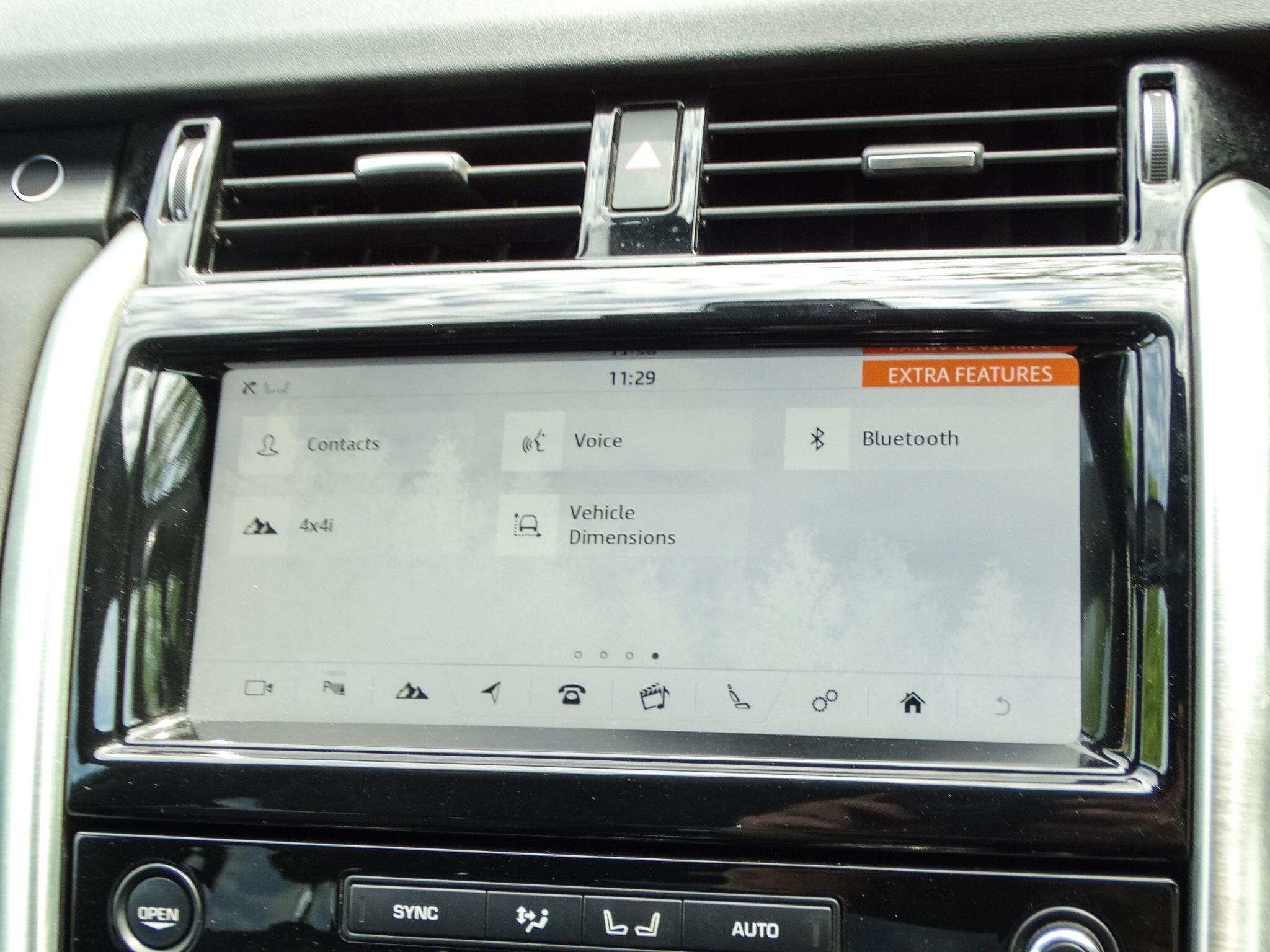 Land Rover Discovery 3.0 TD V6 HSE SUV 5dr Diesel Auto 4WD Euro 6 (s/s) (258 ps) — photo 28