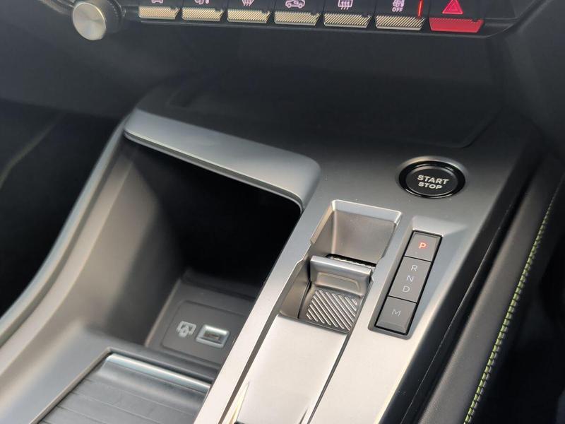 Used Peugeot 308 SW 202601058928729 22