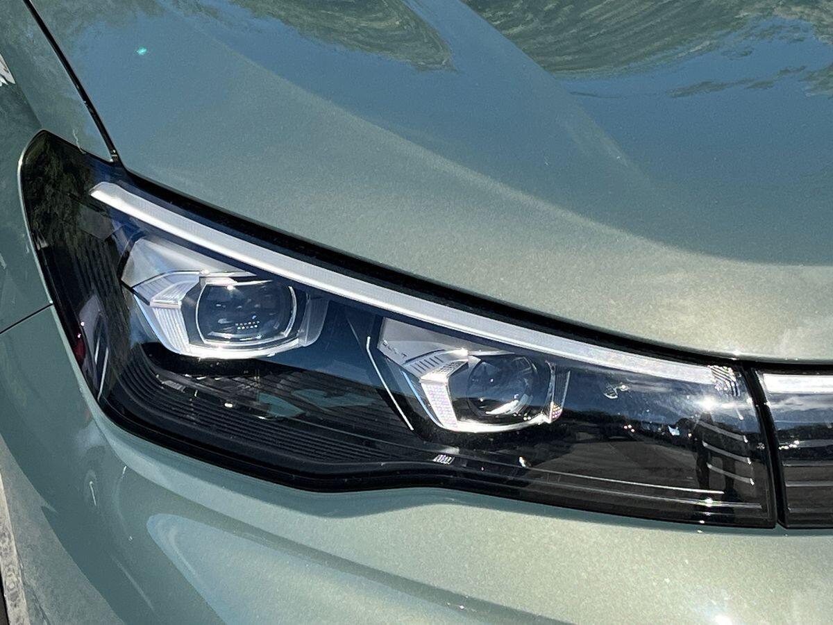 Volkswagen Tiguan Photo at-704e77f73ae246eeb3d6e200bddaa53e.jpg