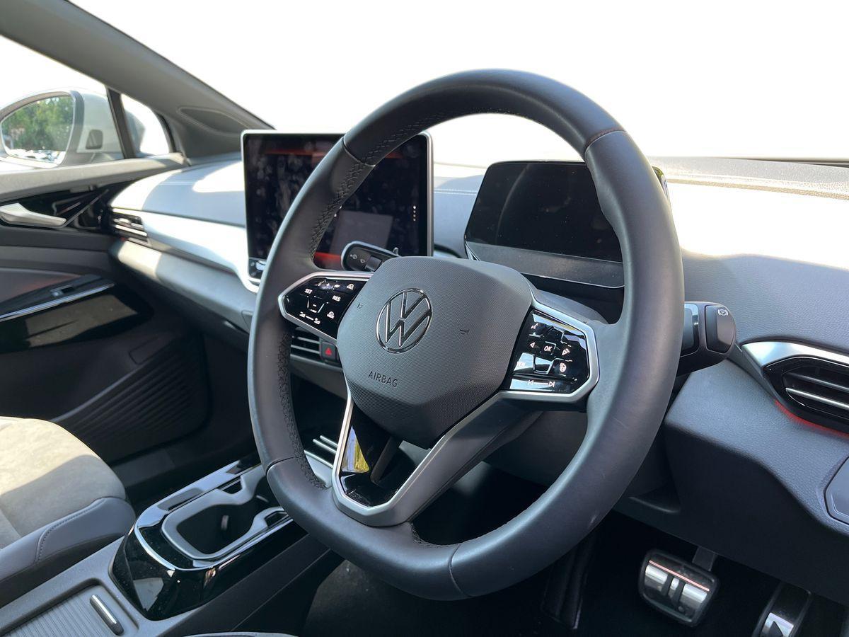 Volkswagen ID.4 Photo at-70587a9354614c339ba23b11d245f510.jpg