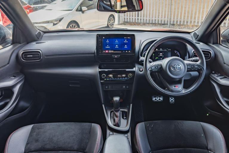 Used Toyota Yaris Cross LY23VDG 9
