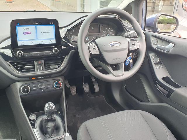 Used Ford Fiesta YT69YTH 40