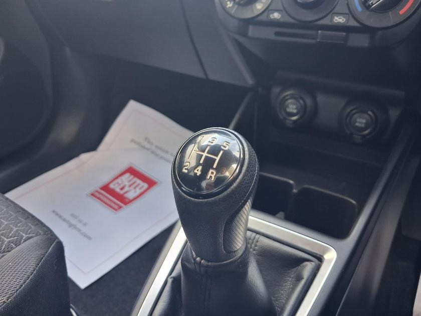 Suzuki Swift Photo at-70bc1d01e049434cb40065a670ac73fa.jpg