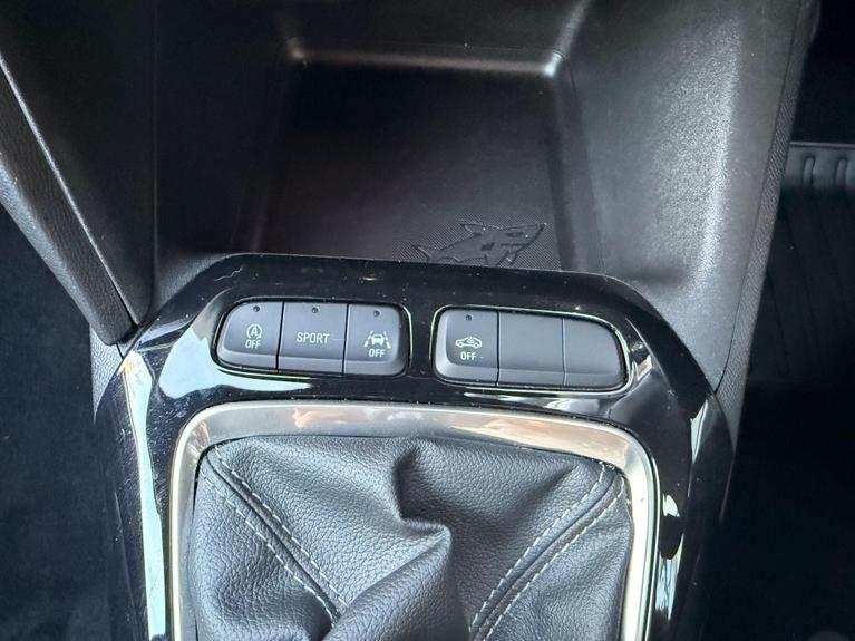 Used Vauxhall Corsa KJ25RWN 13