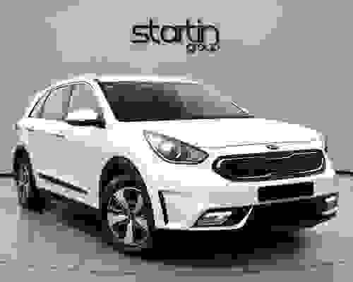 Kia Niro 1.6 GDi 2 DCT Euro 6 (s/s) 5dr White at Startin Group