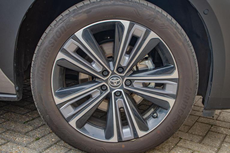 Used Toyota bZ4X WU75NTM 17