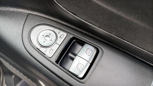 Mercedes-Benz Vito Photo at-7105856b514947629767417756052442.jpg