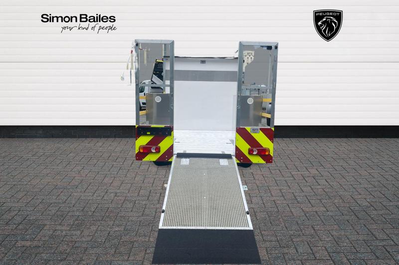 Used Peugeot Boxer NU74HFD 4