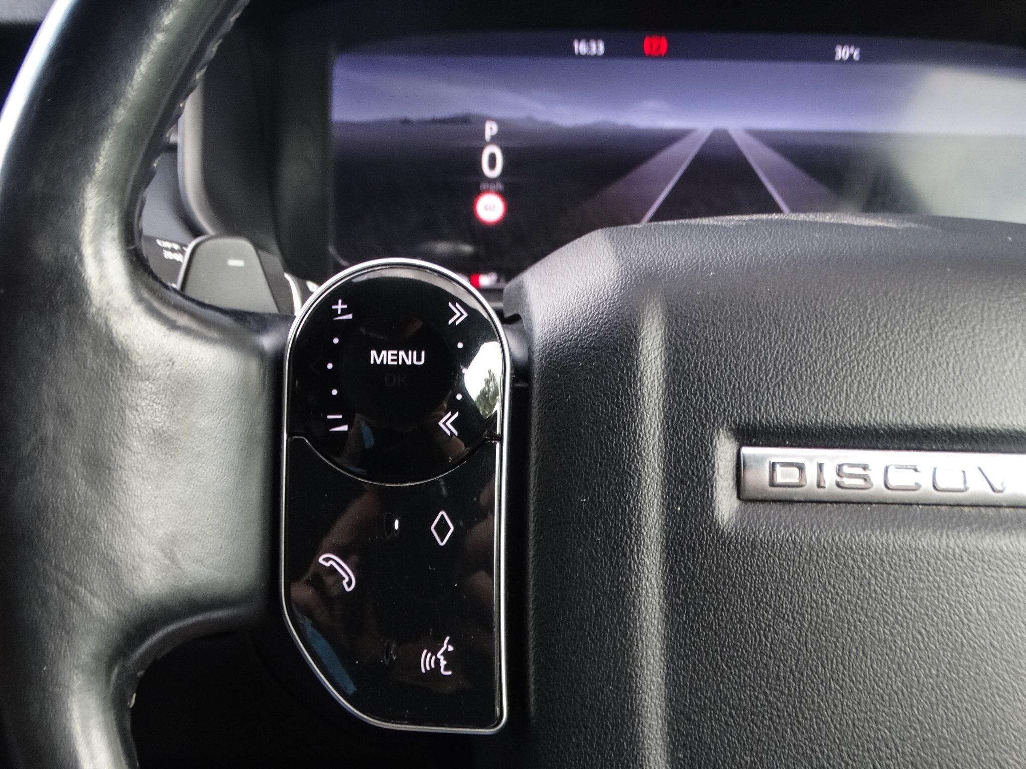 Land Rover Discovery 3.0 SD V6 HSE Auto 4WD Euro 6 (s/s) 5dr — photo 31