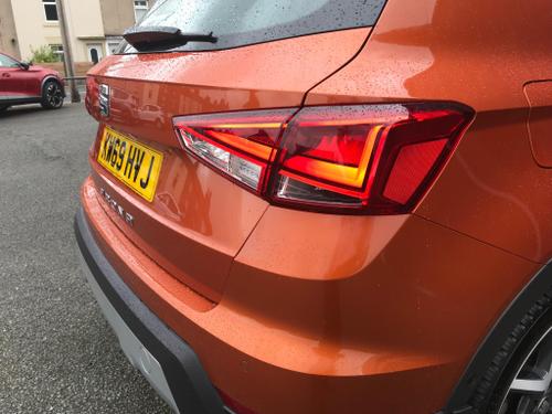 SEAT Arona Photo at-714901460a5c4bb78fbd2b2d7828c7a0.jpg