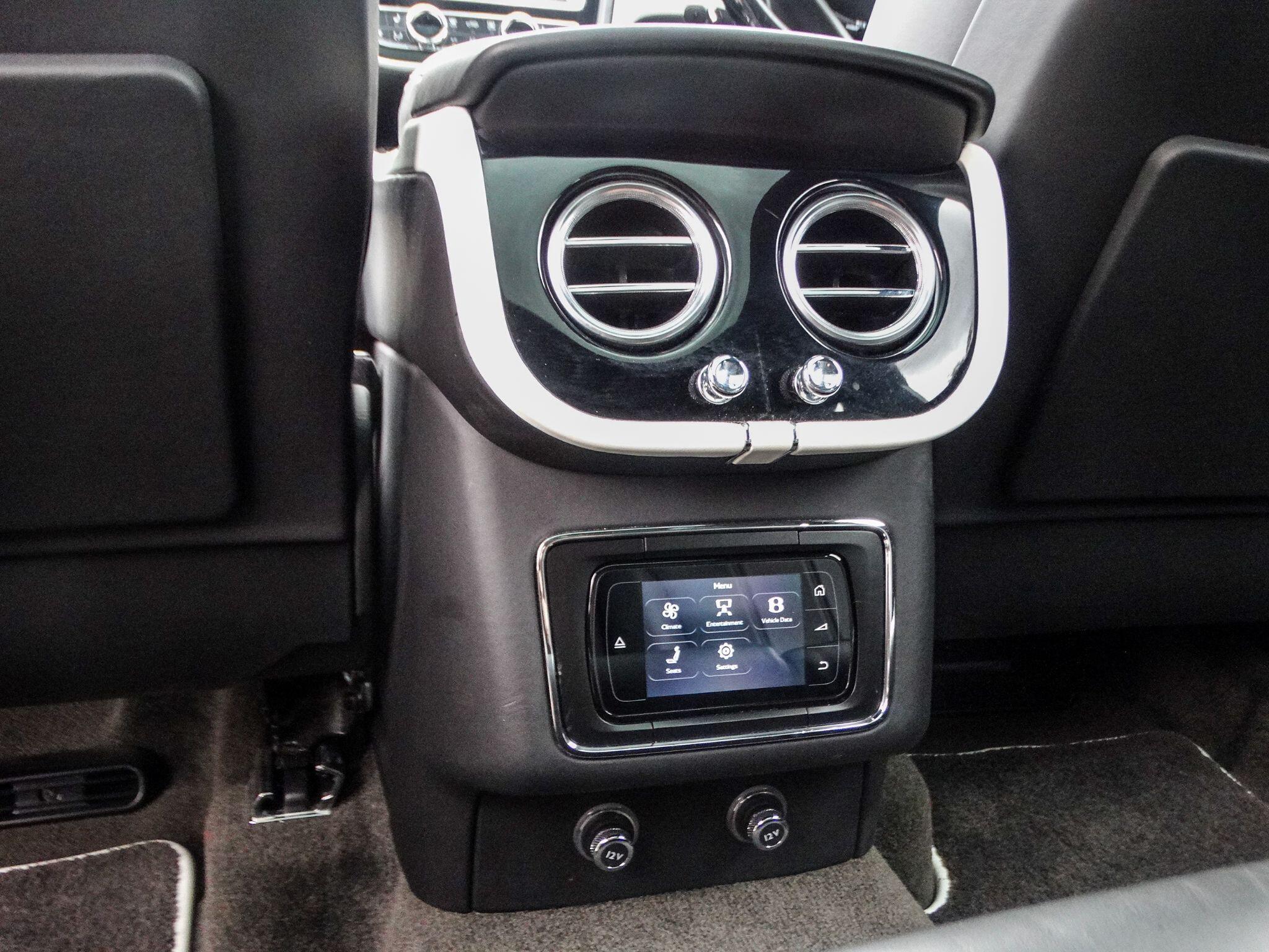 Bentley Bentayga 4.0 V8 Auto 4WD Euro 6 (s/s) 5dr — photo 18