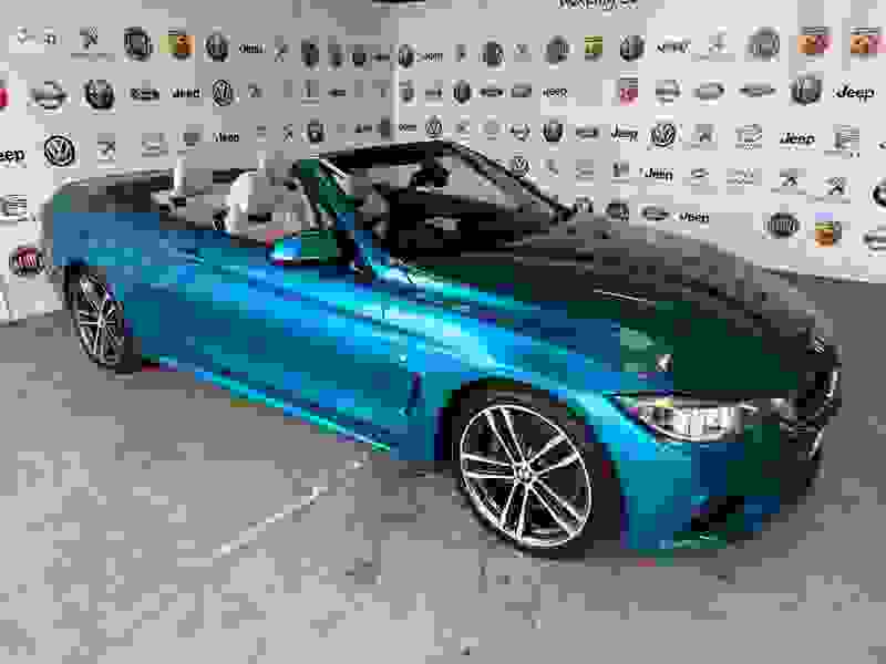 BMW 4 Series Photo at-71740127e7784d829449349e2679ccd2.jpg