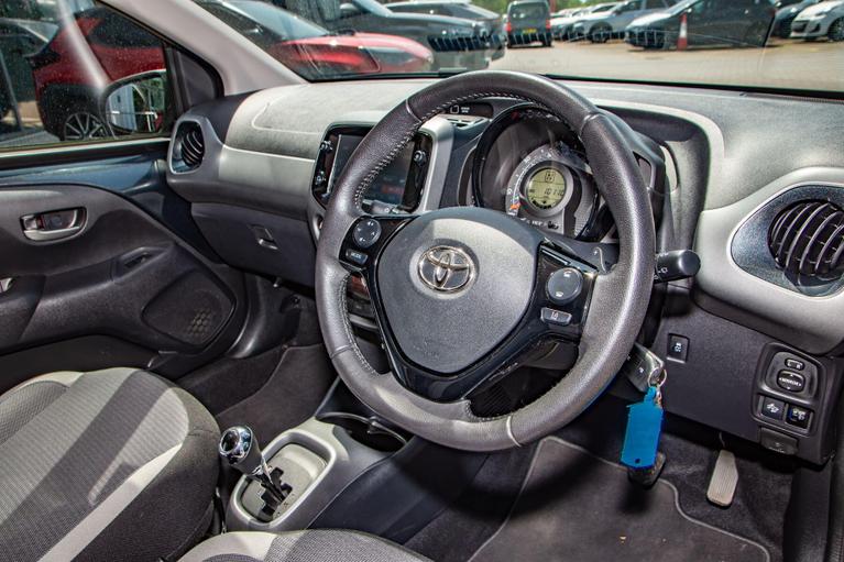 Used Toyota AYGO WF70NZK 12