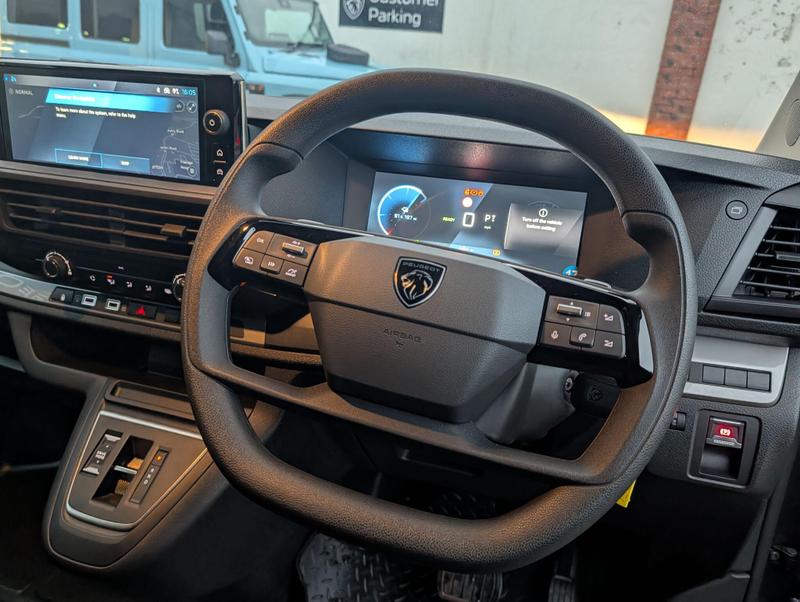 Used Peugeot e-Expert NU74VDC 28