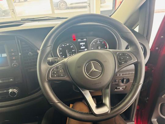Mercedes-Benz Vito Photo at-71b9da41c2ca4acc9ac1fcd83980ae0f.jpg