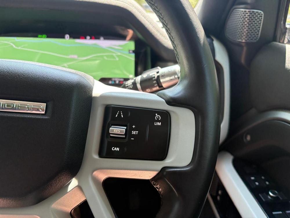 Land Rover Defender 110 Photo at-71cd469b094e413dab5e84c1360ce172.jpg
