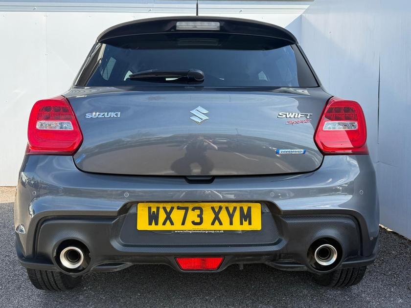Suzuki Swift Photo at-71d29bed34234dbbb1ba2e2952895e52.jpg