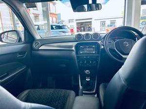 Suzuki Vitara Photo 29