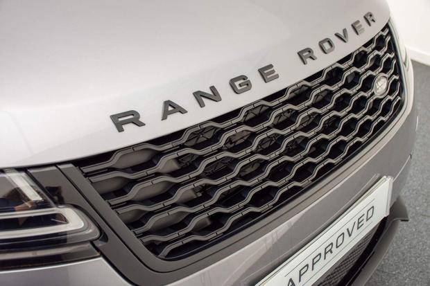 Land Rover RANGE ROVER VELAR Photo at-71faad64d7be402fbaed558b30442915.jpg