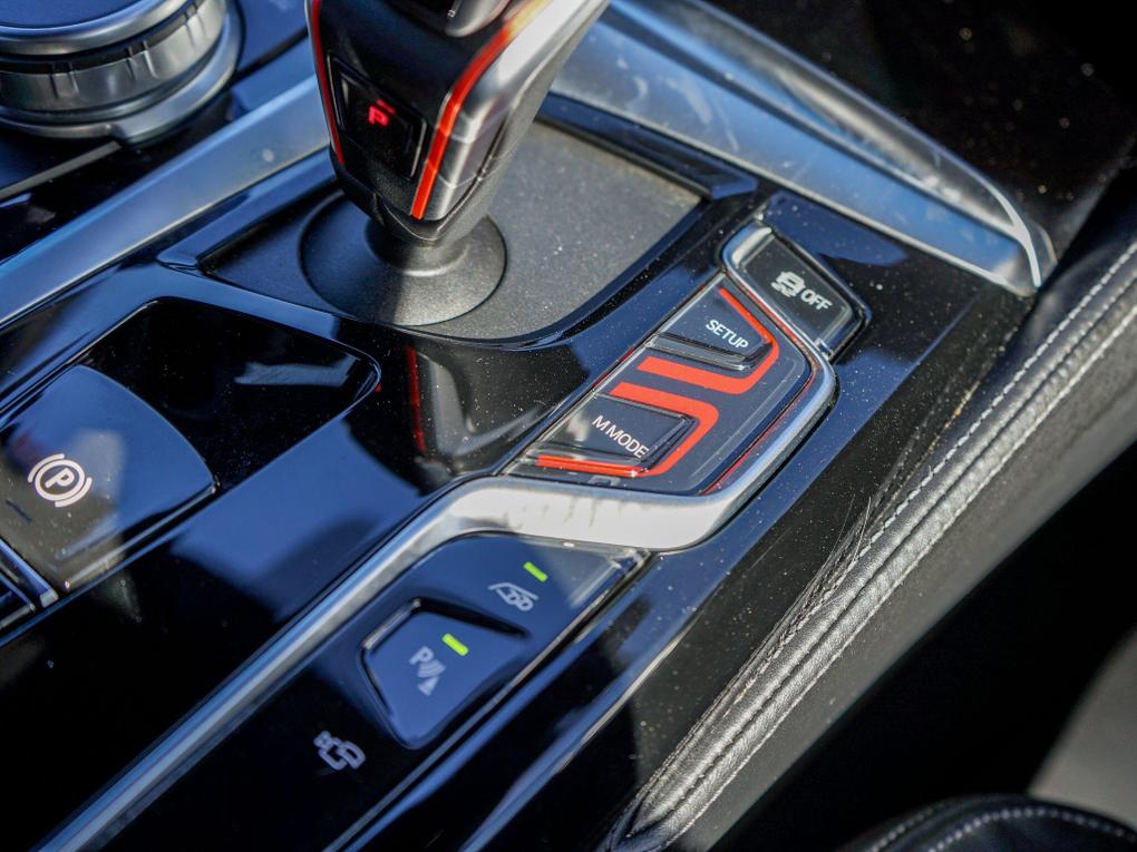 Used BMW M5 YG71ZNA 34