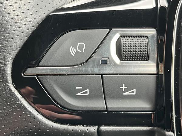Used Peugeot 2008 LM23OJC 58