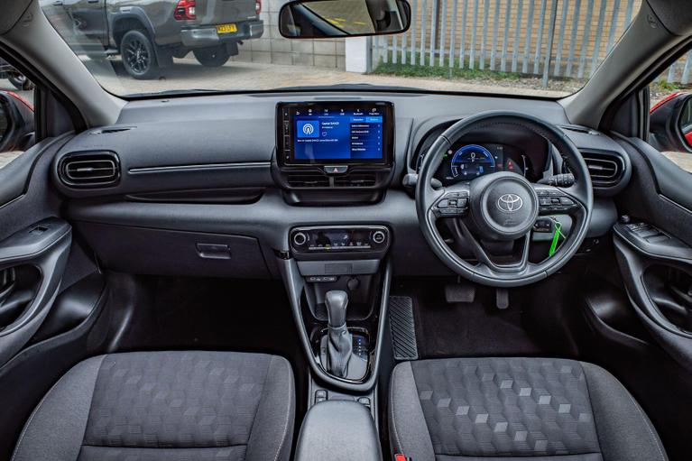 Used Toyota Yaris CP24KJU 12