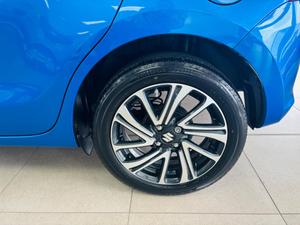 Suzuki Swift Photo 17