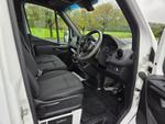 Mercedes-Benz Sprinter Photo 9