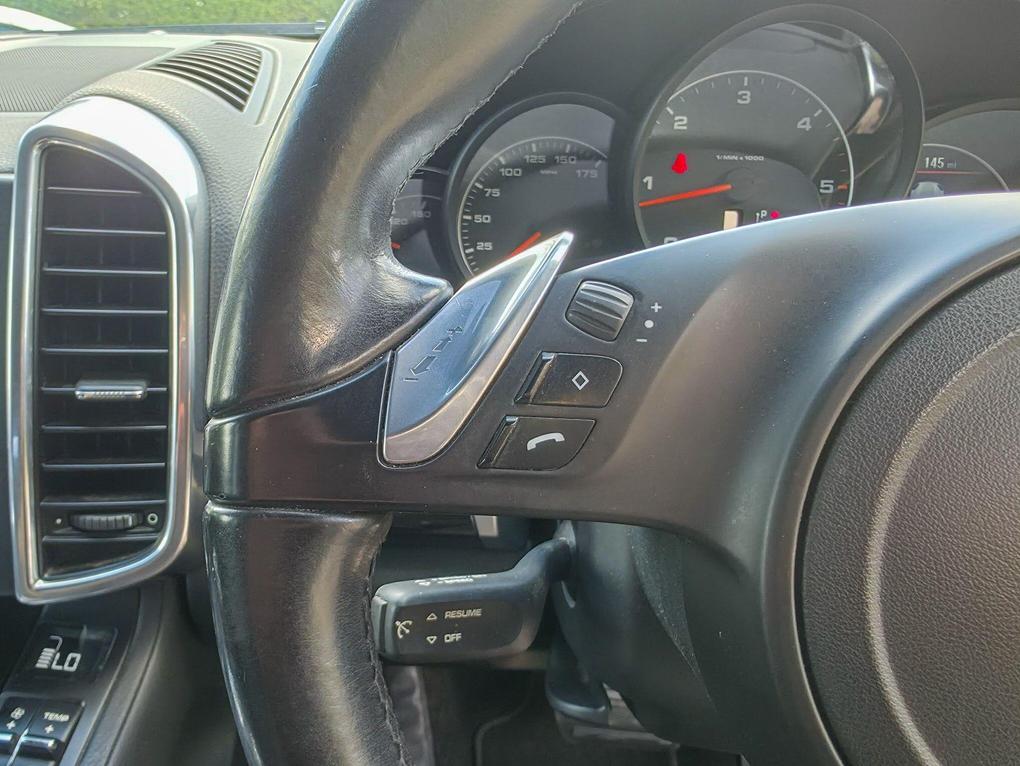 Used Porsche Cayenne LH62AAE 16