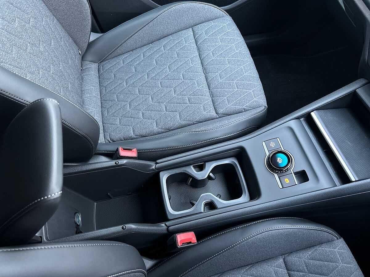 Volkswagen Tiguan Photo at-72bd7079c20e48bf9dd3ac45ff4e7e84.jpg
