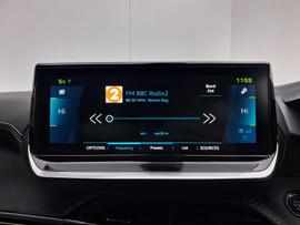 Peugeot E-208 Photo 17