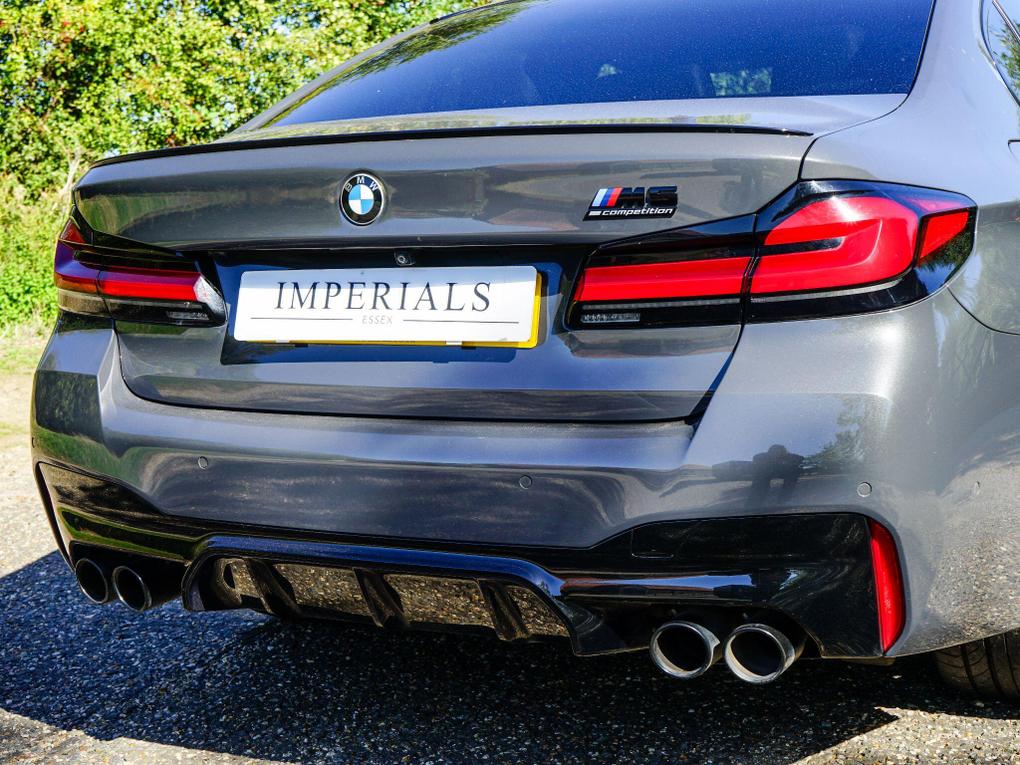 Used BMW M5 YG71ZNA 9