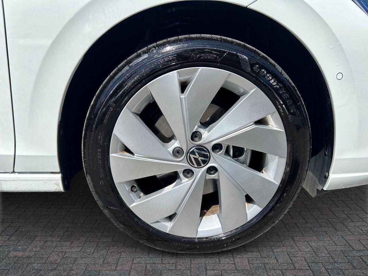 Volkswagen Golf Photo at-731fbb06ebef41569ec04ef13fc07c60.jpg