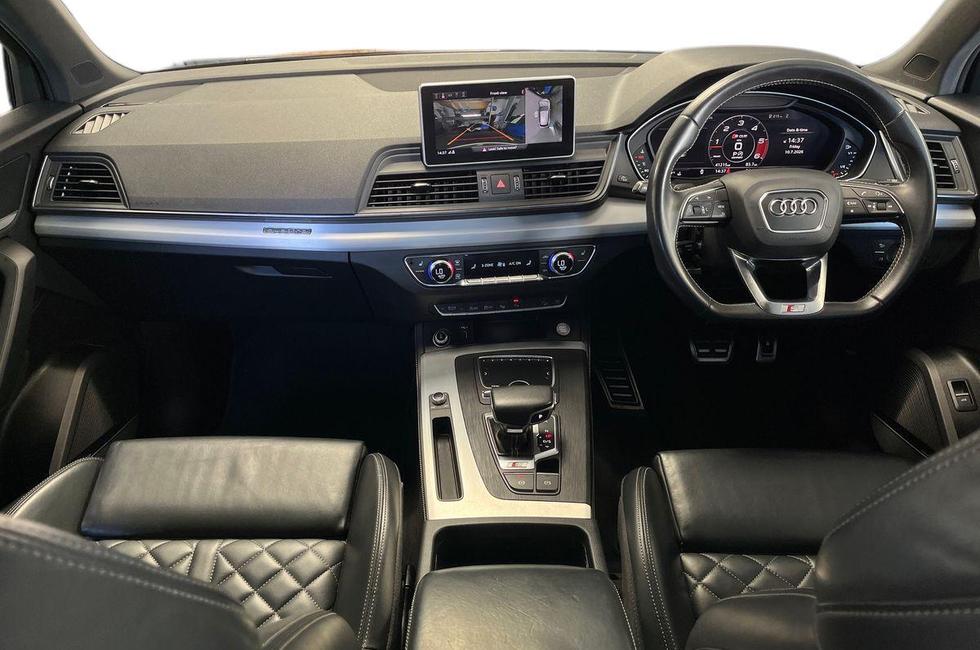 Audi Q5 Photo at-7330f38716ce430da0a3804fba7b54f9.jpg
