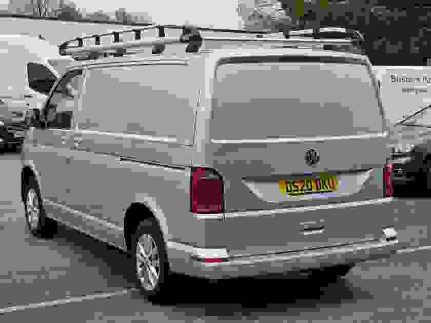 Volkswagen Transporter Photo at-7335a4c44a434ef9b0388de9f000f593.jpg