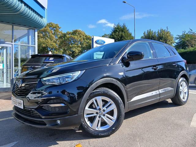 Used Vauxhall Grandland X FG68HHR 1