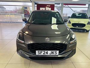 Suzuki Swift Photo 1