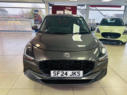 Suzuki Swift Photo at-736915e915414918911e081bd497a125.jpg