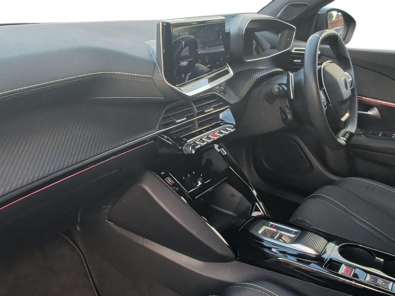 Used Peugeot 2008 KJ25AWO 13